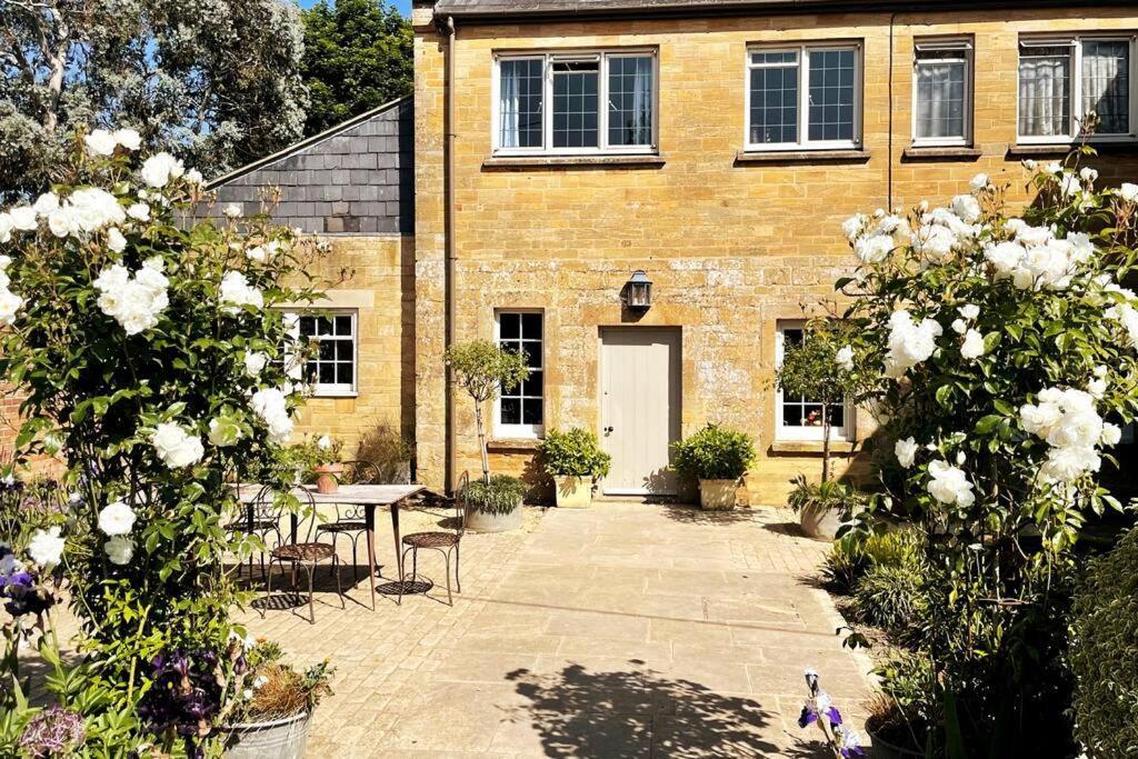 Escape To Ash House 18Th Century Manor In Somerset Martock Exterior foto